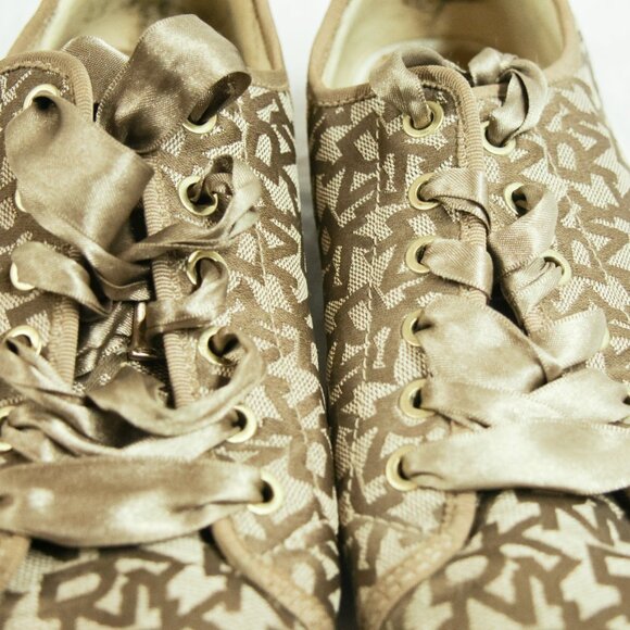 DKNY Ribbon Lace Shoes - Picture 6 of 7